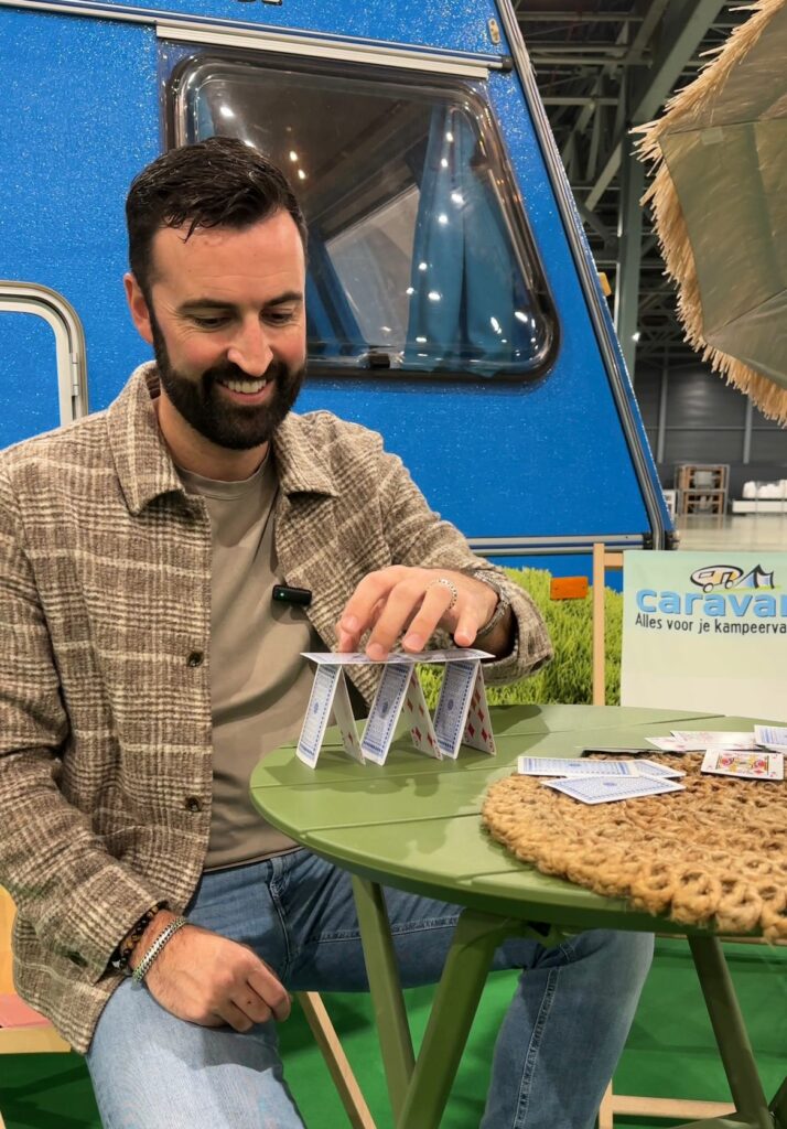 Alleskunner kaartenhuis